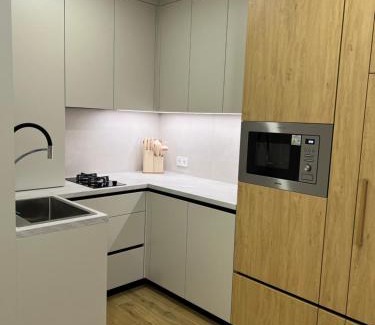 Cherkasy Apartamento | Видові апартаменти з видом на Дніпро та басейн