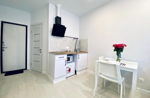 Pozniaky Apartamento | Видові апартаменти MYFREEDOM поруч із метро Харківська