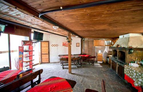 Troyan Casa | Вълеви Къщи