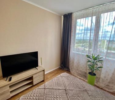 Dniprovs'kyi District Apartamento | В 2 хвилинах від метро супер видова ТЦ Проспект Серце МВЦ Ожоговий центр