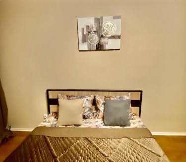 Dniprovs'kyi District Apartamento | В 2 хвилинах від метро супер видова ТЦ Проспект Серце МВЦ Ожоговий центр