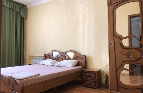 Dnipro Apartamento | Гаряча вода та опалення є без світла Aparts on Savchenko 6B street