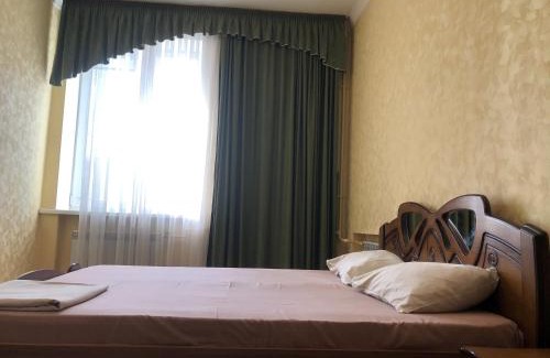 Dnipro Apartamento | Гаряча вода та опалення є без світла Aparts on Savchenko 6B street