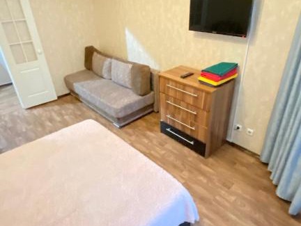 Nizhnevartovsk Apartamento | Героев Самотлора 18 Новый район