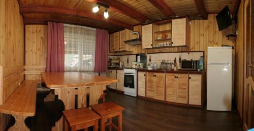 Plavya Casa | Гніздо Беркута