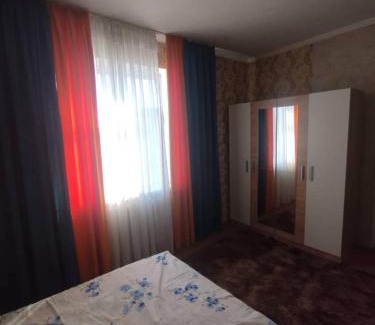 Sverdlov District Casa | Гостевой дом Энесай