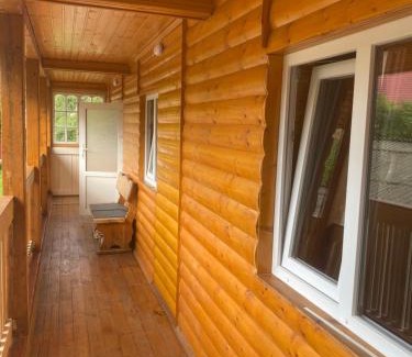 Mizhhirya Apartamento | Гостинний двір у дядька Івана