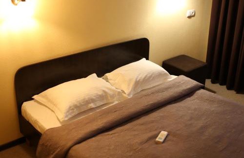 Okhtyrka Hotel | Готель "Палац"