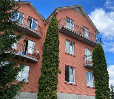 Starovoitove Hotel | Готель Ягодин