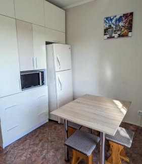 Berehove Apartamento | Двокімнатна квартира біля басейну