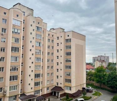 Lutsk Apartamento | Дво і одно кімнатні апартаменти новобуд рн авторинку трц Адреналін сіті