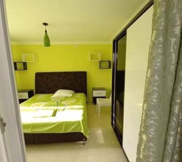 Chakvi Casa | Двухэтажный дом Людмилы с тремя спальнями и кухней, в Чакви, в 300 метрах от моря