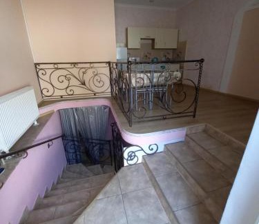 Mukachevo Apartamento | Двухярусная квартира в центре Мукачева, улица Мира