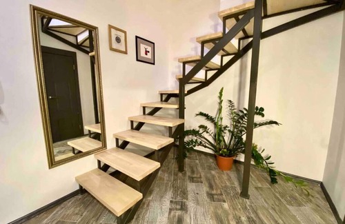 Kazan City Centre Apartamento | Дизайнерская двухуровневая квартира-студия в центре города