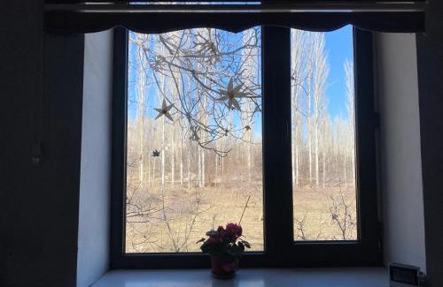 Kyrgyzstan Casa | Дом Паризата Үсөнова