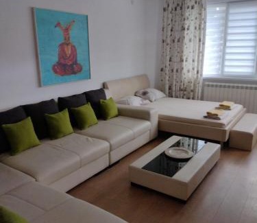 Chernomorets Apartamento | ЕкоПойнт