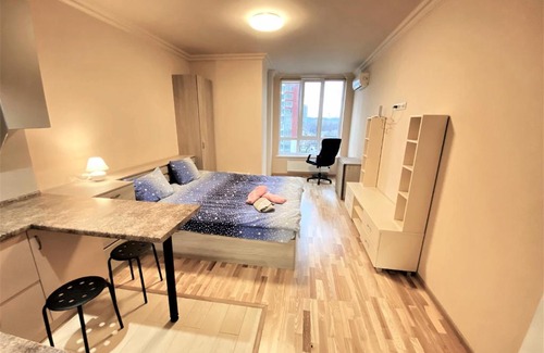 Dniprovs'kyi District Apartamento | Затишна квартира в ЖК Каховська, метро Лівобережна, МВЦ