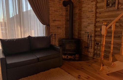 Lesniki Apartamento | Затишний котедж в Білогородці