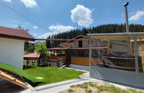 Stoykite Apartamento | Калиновата къща