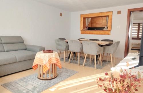 Stoykite Apartamento | Калиновата къща