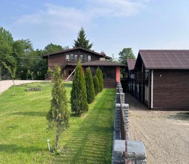 Yasinya Apartamento | Карпатська Криївка