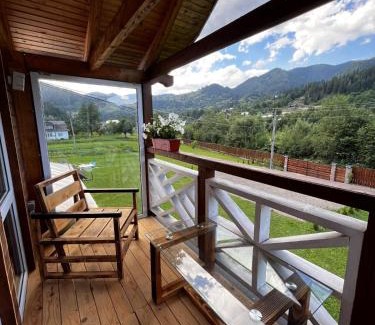 Snidavka Casa | Карпатський двір