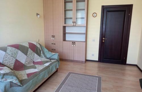 Yuzhne Apartamento | Квартира апартаменты с авторскими ремонтом