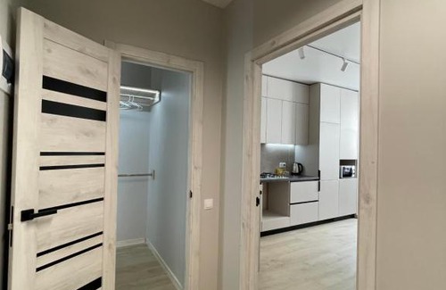 Ternopil Apartamento | Квартира в парку біля озера, 10 хв до центра, 1км