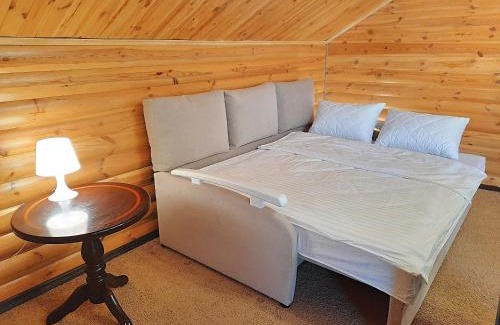 Sukhinovka Apartamento | Квартира з більярдом у центрі Полтави Мережа Alex Apartments Документи для відряджень Безконтактне заселення 24-7