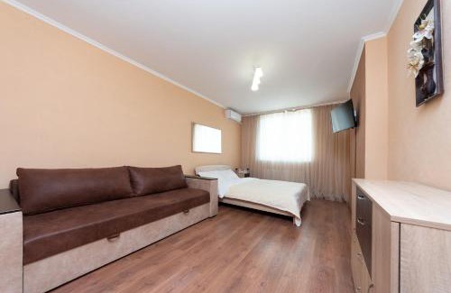 Darnyckyj Apartamento | Квартира на Левом берегу с видом на озеро