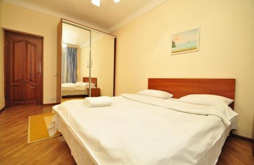 Besarabka Apartamento | Квартира поруч з Бессарабським ринком