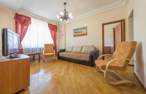 Besarabka Apartamento | Квартира поруч з Бессарабським ринком