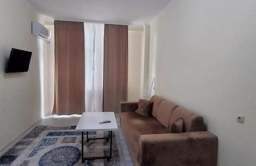Aktau Apartamento | Квартира Три Короны