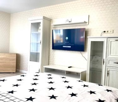 Lutsk Apartamento | Квартира 2кім, ЖК Тріумф, ж-д 5хв, автостанція