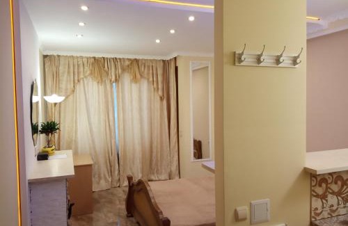 Holosiivskyj Apartamento | Коломийський провулок 17/31А (1 комнатная)