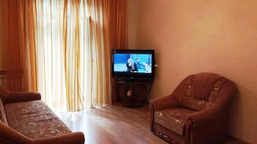 Pechers'kyi District Casa | Комната в двухкомнатной