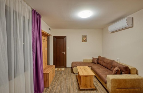 Hisarja Casa | Комплекс Колонада