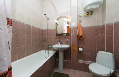 Besarabka Apartamento | Комфортабельные апартаменты на Бессарабка, Арена.