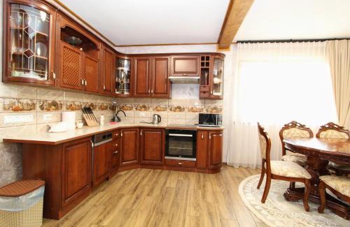 Vorokhta Casa | Котедж "Валерія"