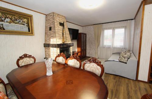 Vorokhta Casa | Котедж "Валерія"