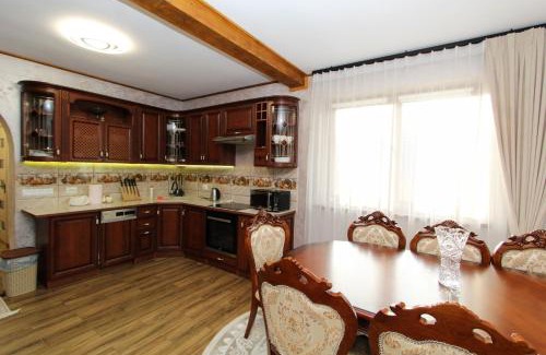 Vorokhta Casa | Котедж "Валерія"