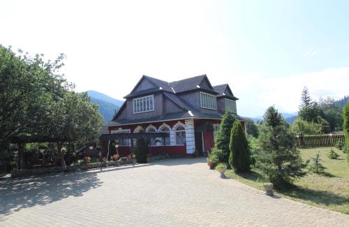 Tatariv Casa | Котедж "Явірник"