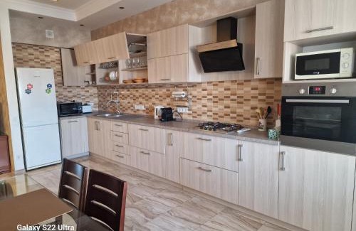 Chisinau Apartamento | красивая квартира на берегу озера.