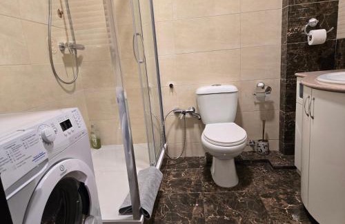 Chisinau Apartamento | красивая квартира на берегу озера.