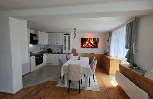 Ravnogor Casa | Къща за гости ВИРА