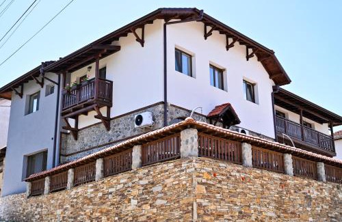 Dobrinishte Casa | КЪЩА ЗА ГОСТИ ГРОШЪ