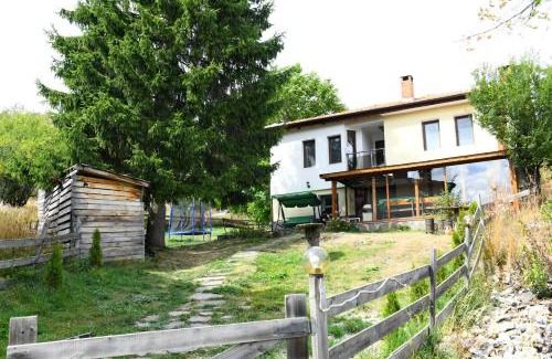 Stoykite Casa | КЪЩА ЗА ГОСТИ “НИЯ”