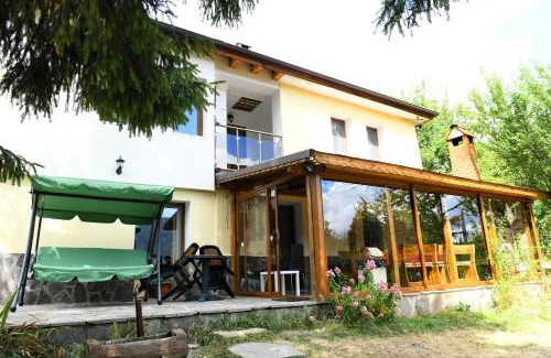 Stoykite Casa | КЪЩА ЗА ГОСТИ “НИЯ”