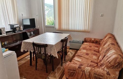 Devin Apartamento | Къща за гости - Софи, гр. Девин