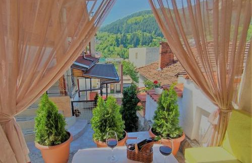 Devin Casa | Къща Чолаков и син - стаи за гости